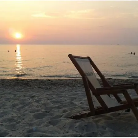 Make Yourself At In Halkidiki's Paradise *