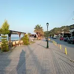 Make Yourself At In Halkidiki's Paradise Villa *